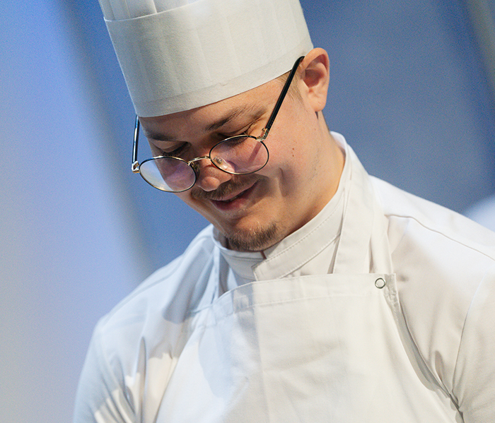 ”Alamme yhteisöllisyys on vahvemmissa kantimissa kuin ikinä”