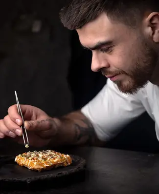 I var vilde med denne Gammel Knas-vaffel sidst, så den fortjener et repost i anledning af Vaflens Dag 🧇🔥 Bjørn Hajk ko...