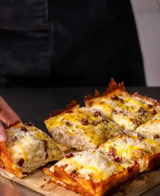 Once the dough’s dialed in, it’s the toppings (and the cheese) that make it unforgettable 🍕🔥 Taking notes? @mozza_fell...