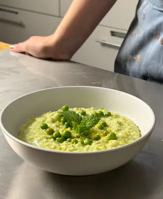 Something about today has us in the mood for something 🍀 green 🍀 Coming soon 👀 Pea, mint and lemon cream risotto 🤤 (...
