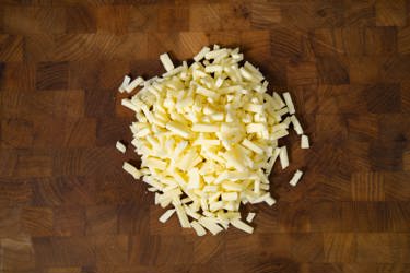 „Der neue Arla® Pro Mozzarella ist der ideale Käse, der sicherstellt, dass auch nach 30 Minuten Lieferzeit Temperatur, Stretch und Geschmack optimal sind.“ - Sarah Eickholt, Application Manager, Arla® Foodservice Deutschland