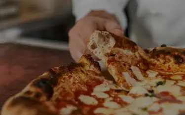 Arla® Pro: Your Professional Pizza Partner