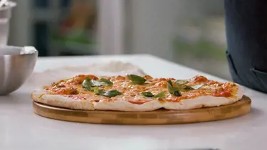 Pizza crust is important as it’s the foundation of making a great pizza. Learn how to make the perfect thin crust pizza that has a crispy and crunchy crunch yet fluffy and chewy inside with Chef Francisco Crispo.