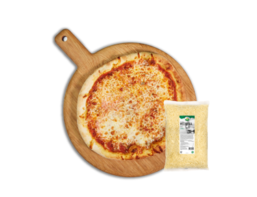 Kreieren Sie die perfekte Pizza mit geriebenem Mozzarella