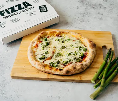 Innovatiivisilla ideoilla, käsityöllä ja laadukkailla raaka-aineilla pizzakansan sydämiin