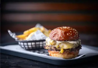 Warum Beilagen & Extras „Burger-Pflicht“ sind und den Umsatz steigern