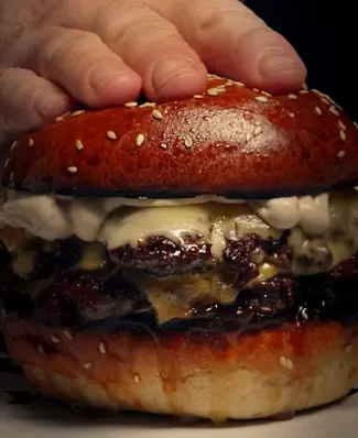 Mark your calendars people! Today is Burger Day. Whether it’s Arla Pro Mature Cheddar for a rich, full-flavoured finish ...
