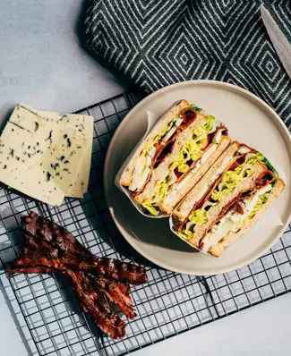 Leipä, voi ja juusto 🍞🧀🧈 huippuherkullinen kolmikko. ⁠ ⁠ Tällä viikolla vietetään kansallista Leipäviikkoa. Kampanja ...
