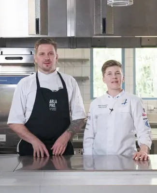 Kastikekoulumme on auki 👋🏼 tervetuloa oppien äärelle!⁠ ⁠ Kaikenlaisten ravintoloiden kokeille ja kylmäköille tarkoitet...