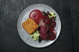 https://cdb.arla.com/api/assets/arla-pro-dk/beet-dish-cropped.jpg