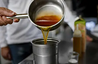 https://cdb.arla.com/api/assets/arla-pro-dk/smor-pa-miro-v056.jpg