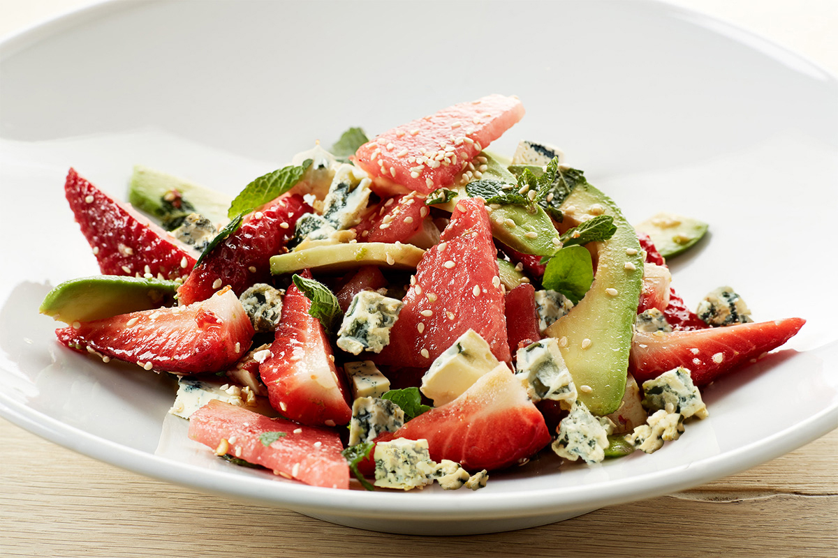 Το καλοκαίρι έρχεται σύντομα: Προσθέστε μια πινελιά καινοτομίας στις σαλάτες σας!