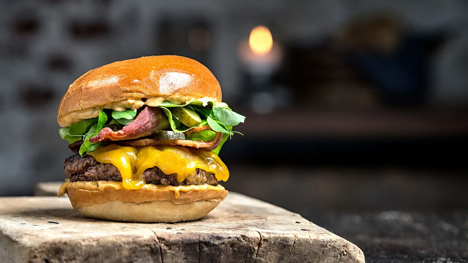 https://cdb.arla.com/api/assets/arla-pro-nl/9605936c-8fc3-4bbb-a8f5-bbbe87a6936c/create-balance-with-cheese.jpg?version=0