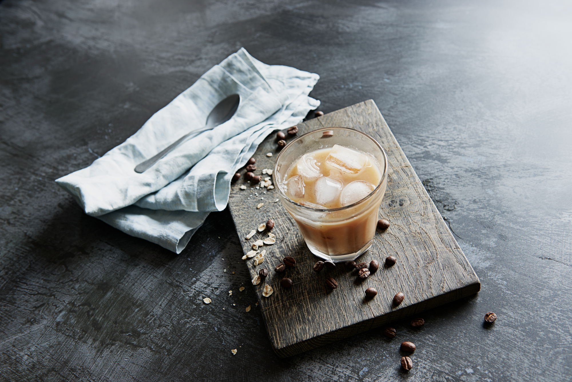 Iskaffe med havre og karamel
